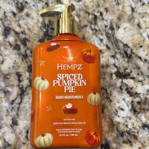 NWT Hempz Spiced Pumpkin Pie Body Moisturizer